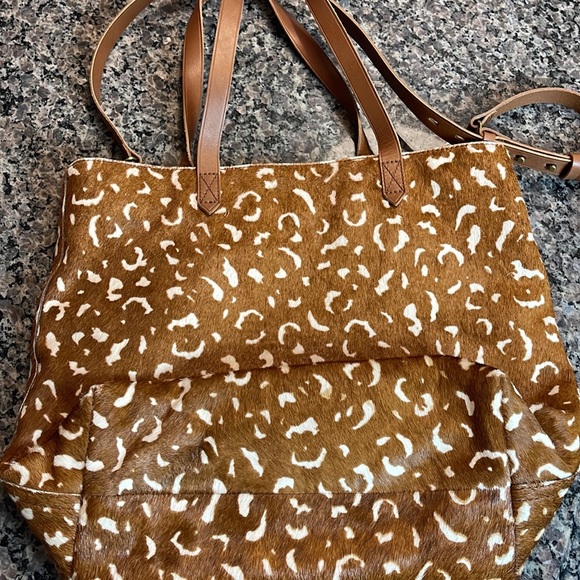 Madewell The Medium Transport Tote: Printed Calf Hair Edition Pecan - Picture 7 of 15